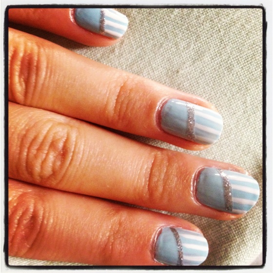Manicure Monday: Preppy Blues | The Collabor-eight